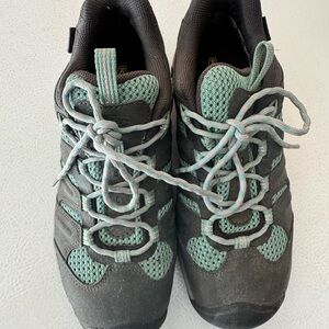 KEEN Gray & Mint Lace-Up Hiking Sneakers